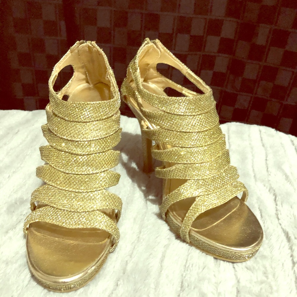 Gently used woman’s high heeled dress shoes